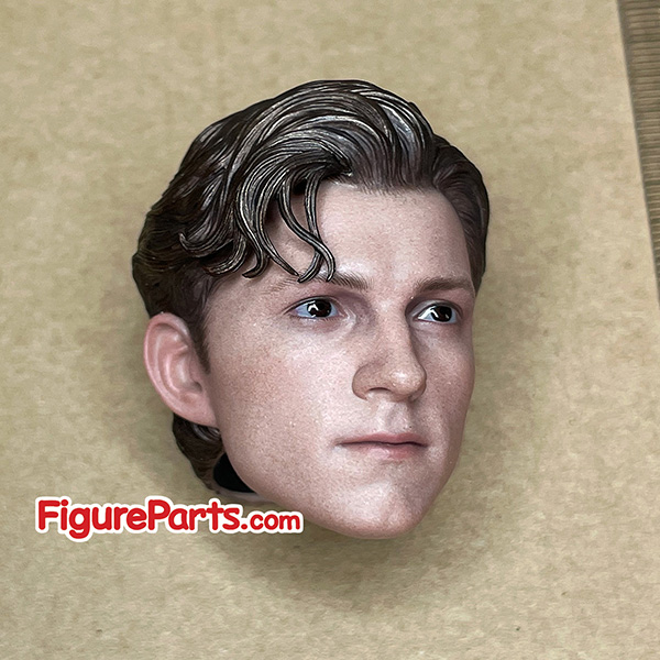Peter Parker Head Sculpt - Tom Holland - Hot Toys Spiderman Upgraded Suit mms542 2