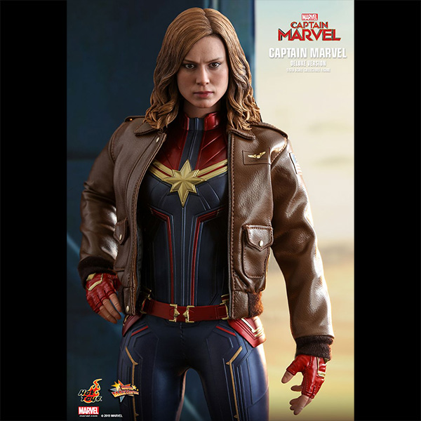 Hot Toys Captain Marvel Deluxe Version mms522 3