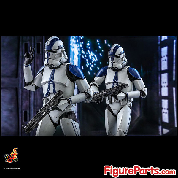 Hot Toys 501st Battalion Clone Trooper ( Regular Version ) - Star Wars: The Clone Wars - tms022 Pre-Order 8